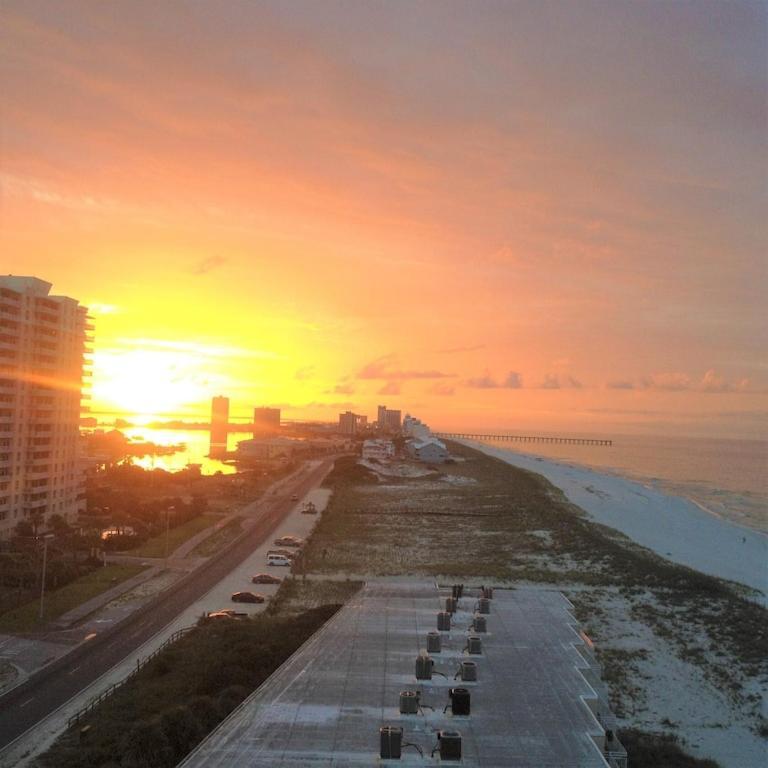 Ocean Front Penthouse Suite Panoramic Views Of Gulf,Pensacola Beach,Pier, & Bay Екстер'єр фото