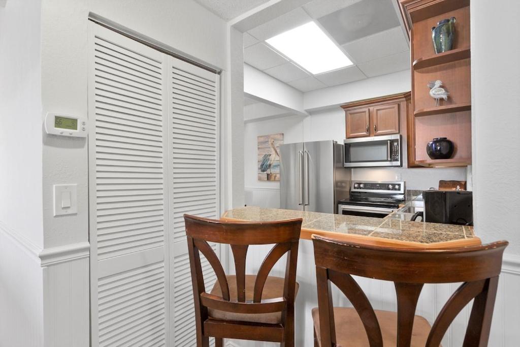 Ocean Front Penthouse Suite Panoramic Views Of Gulf,Pensacola Beach,Pier, & Bay Екстер'єр фото